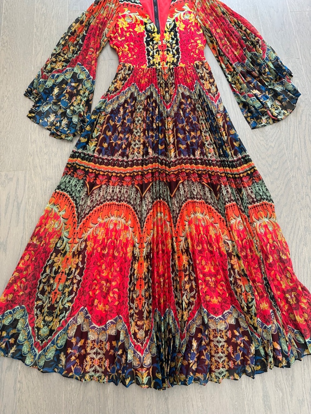 Alice + Olivia Bennet Pleated Maxi Dress Love Note Red Smocked Waist - Size 2 - Picture 4 of 10